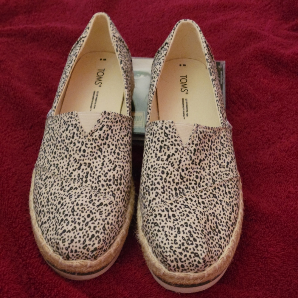 TOMS ANIMAL PRINT ESPADRILLE PLATFORM SHOES